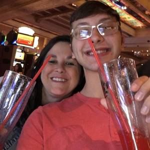 Meet your Posher, Dana